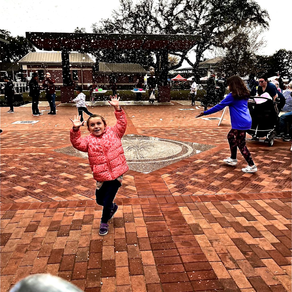 Bubble Fanatics artificial snow katy texas snow party TEXAS SNOW DAY